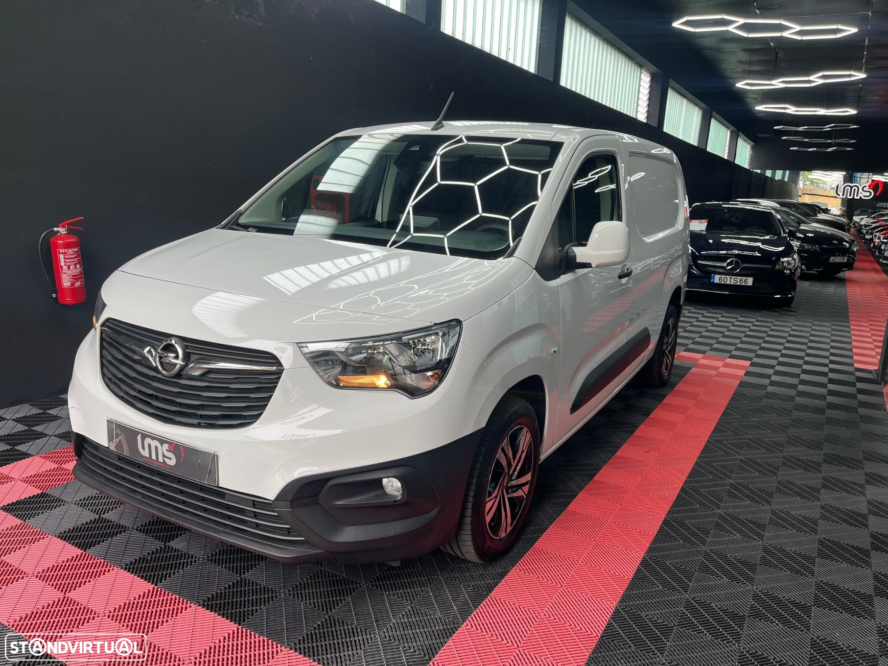 Opel Combo 1.6 CDTi L2H1 Essentia - 3