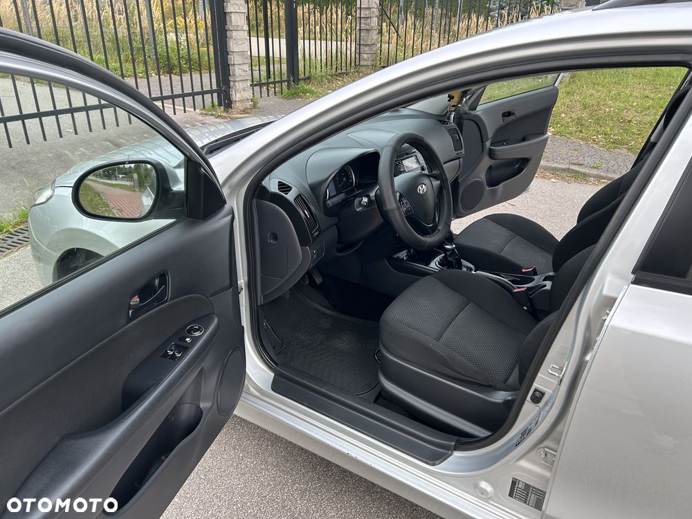 Hyundai i30 1.4 Classic + EU5 - 13