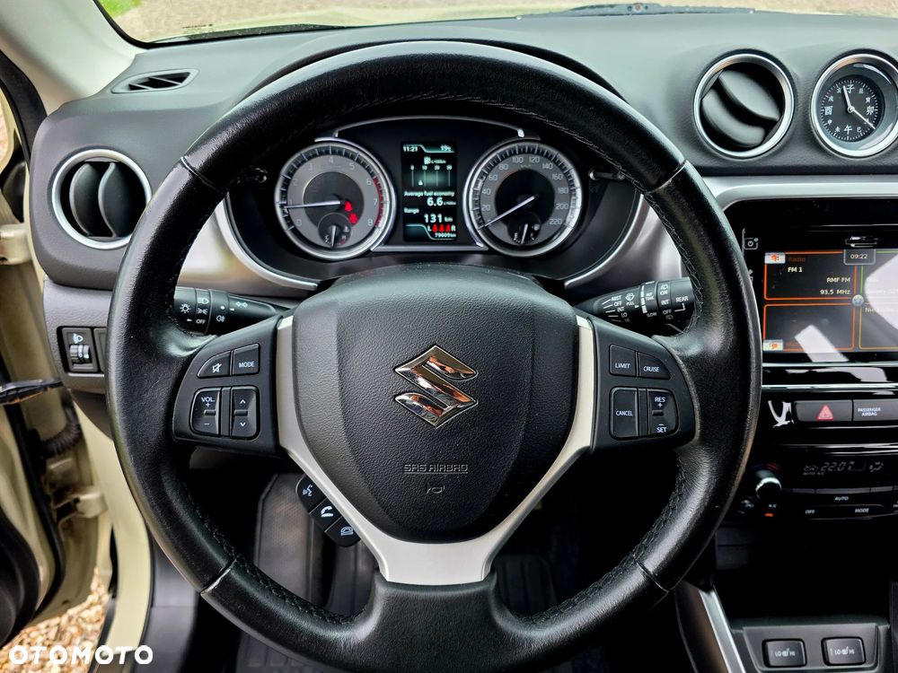 Suzuki Vitara 1.4 Boosterjet Premium 2WD - 18