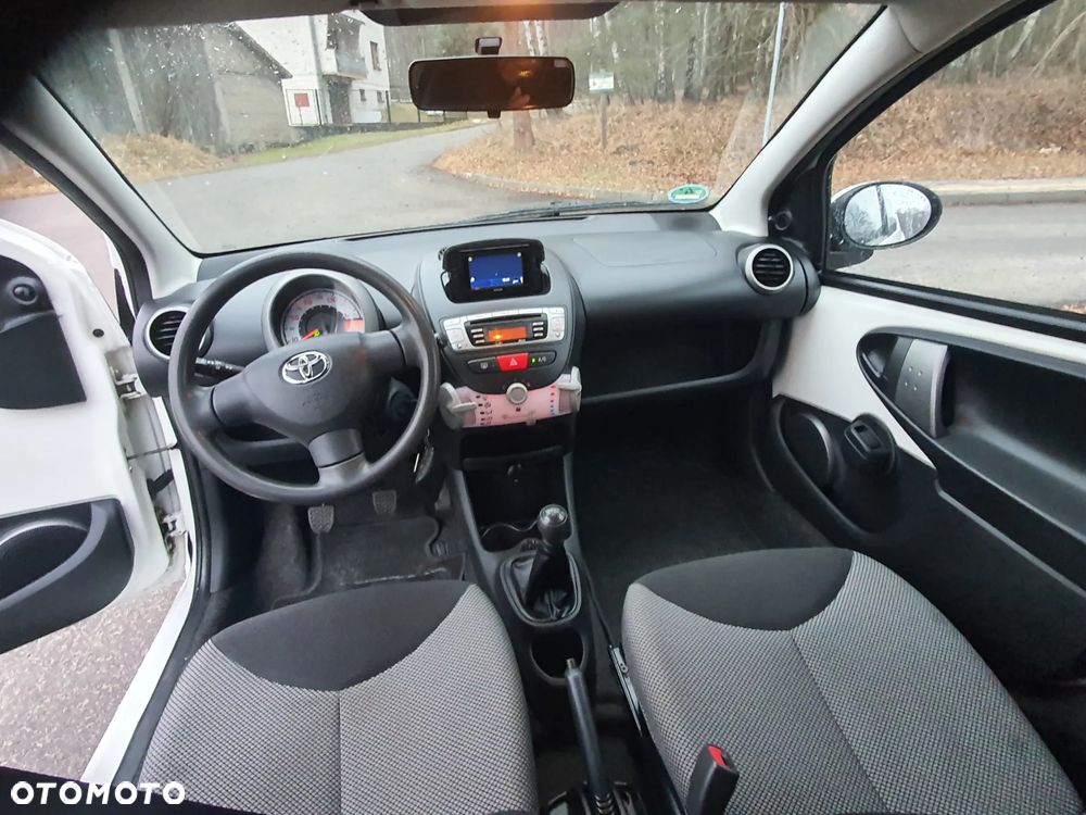 Toyota Aygo - 16