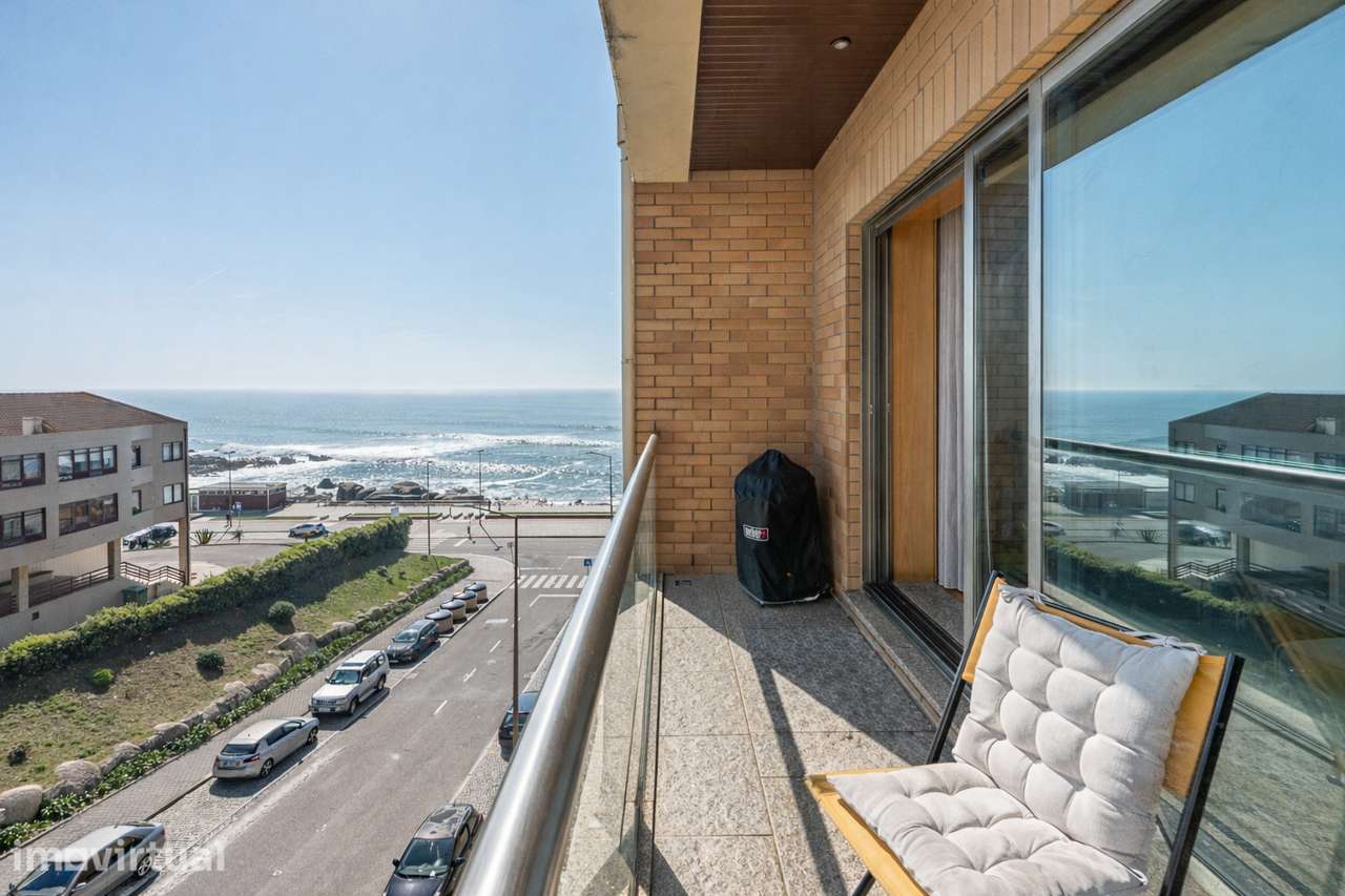Apartamento T3 Primeira Linha Mar - Lavadores - Grande imagem: 2/31