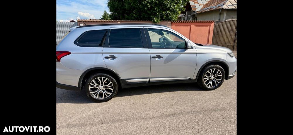 Mitsubishi Outlander 2.2L DI-D AS&G 6MT 4WD Instyle A60 - 4