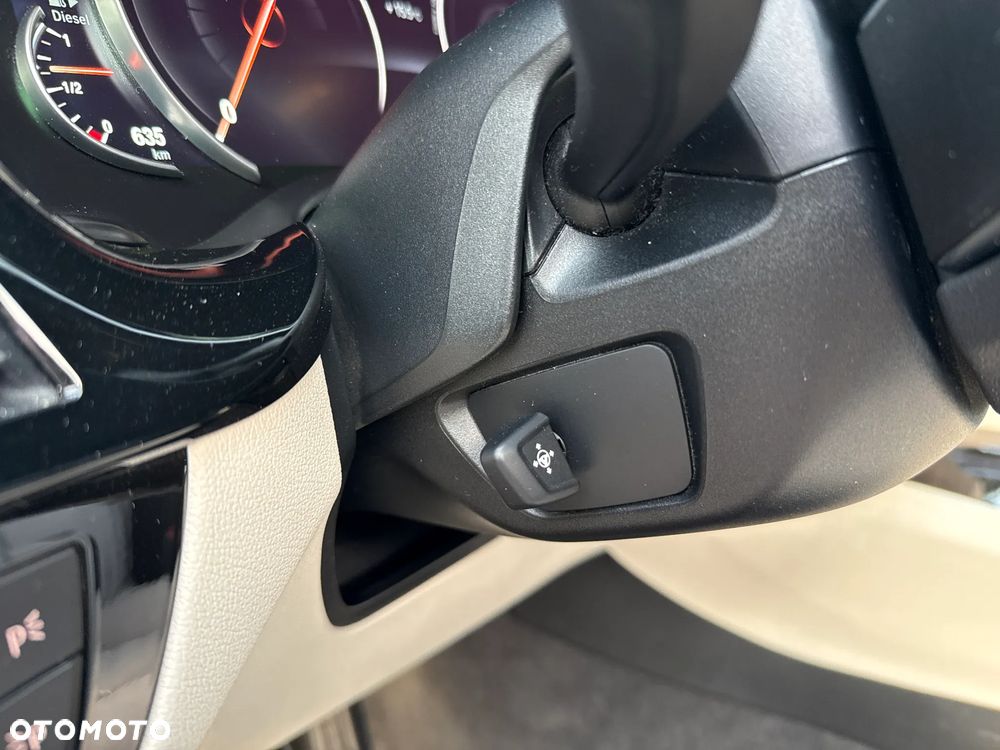 BMW Seria 5 520d xDrive M Sport sport - 17