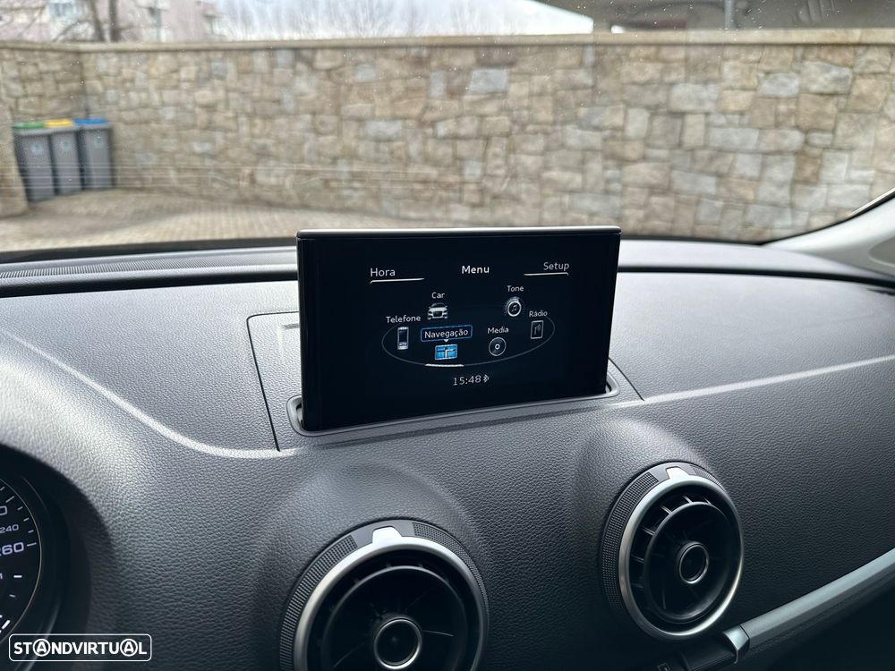 Audi A3 1.6 TDI Sport S tronic - 18