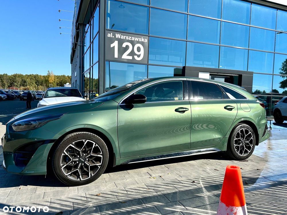 Kia ProCeed 1.5 T-GDI GT Line - 4