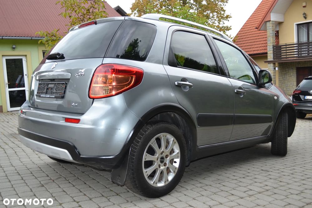 Suzuki SX4 1.6 Premium 4WD - 5