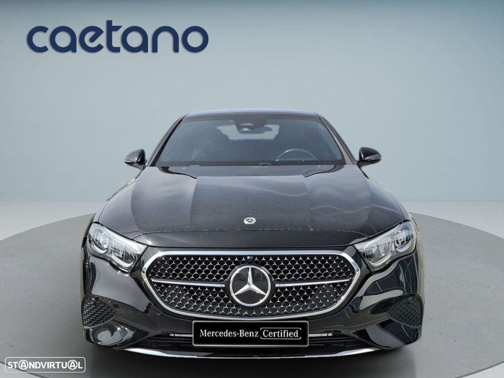 Mercedes-Benz E 220 2025 photo 2