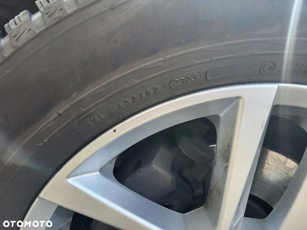 Volvo XC 60 D4 AWD Geartronic Summum - 15