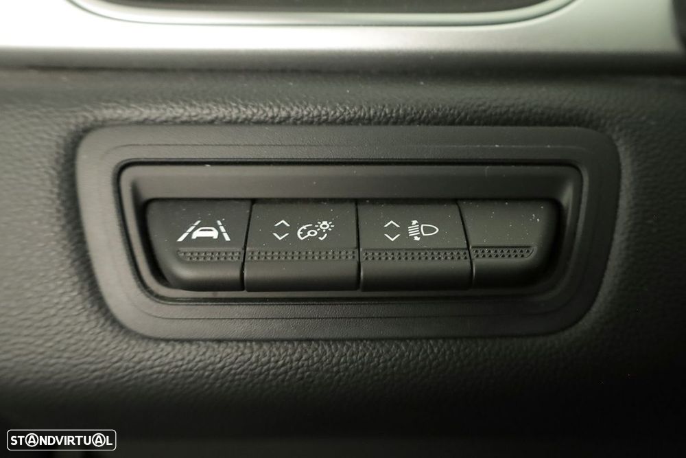 Renault Captur 1.0 TCe Techno Bi-Fuel - 21