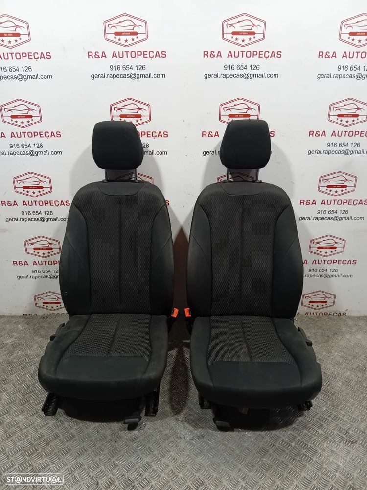 Conjunto de Bancos BMW Série 1 F20 em Tecido Original - 7