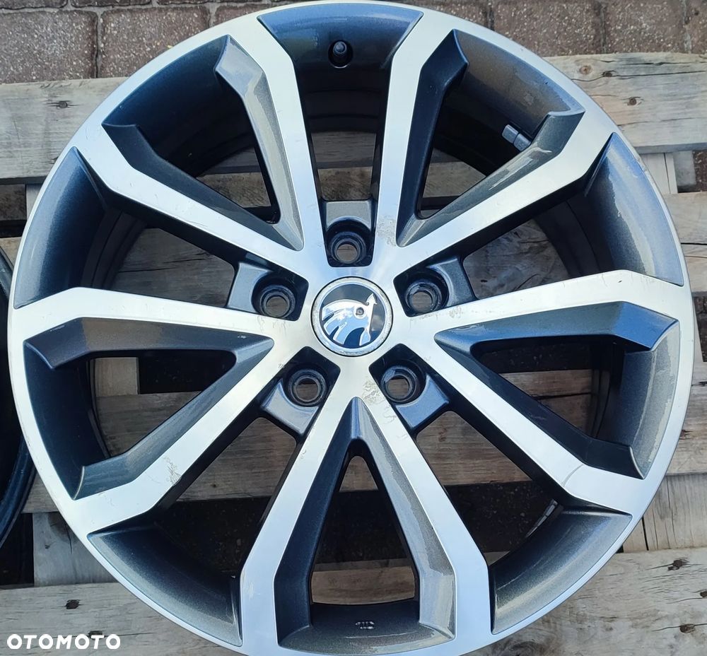 Felgi Aluminiowe Oryg. Skoda Octavia III 17 Cali 5x112 7Jx17 Et49 Ø57,1mm Grafit+Polerka Starogard Gdański Wysyłka !!! - 4