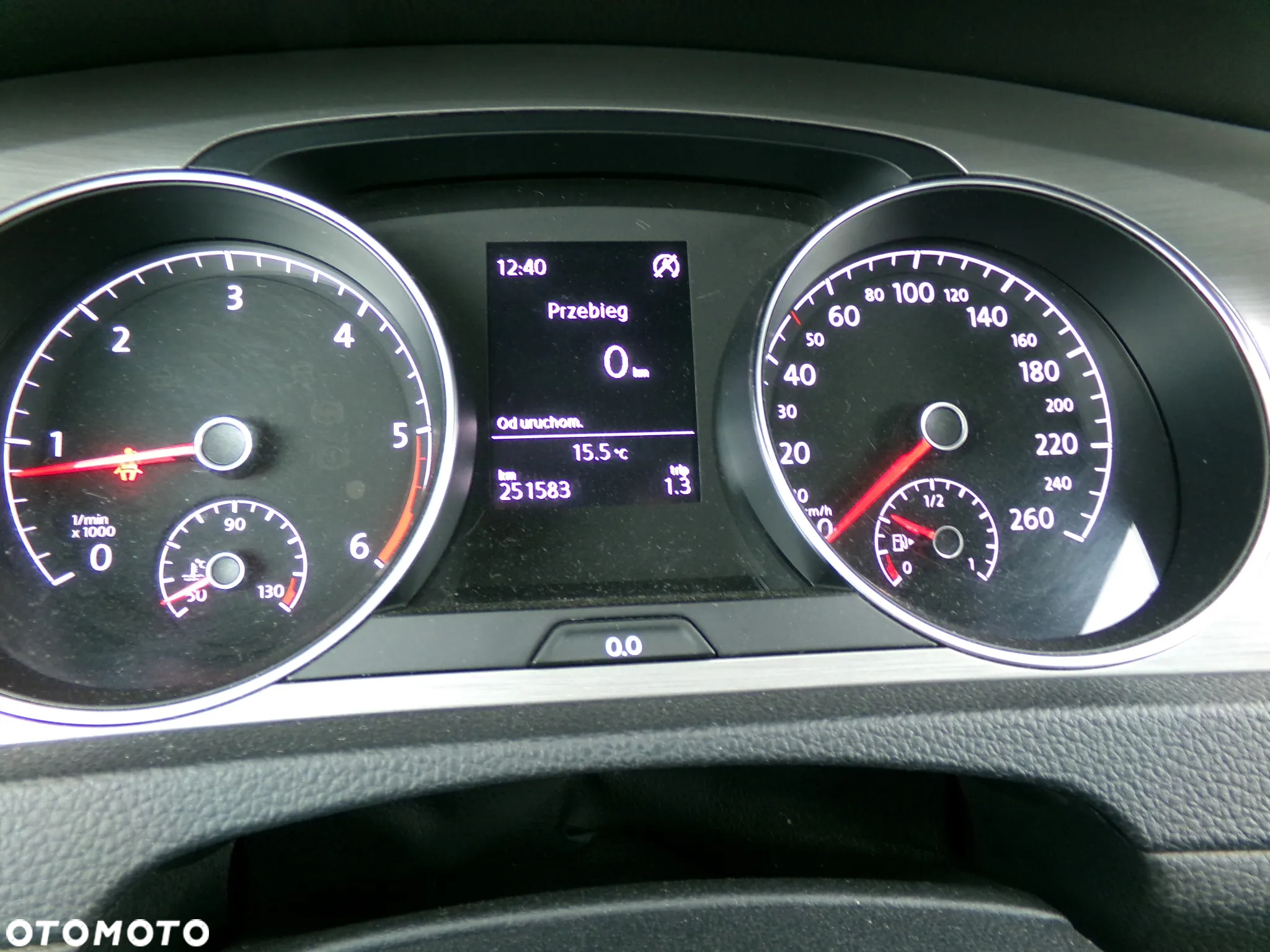Volkswagen Golf - 11