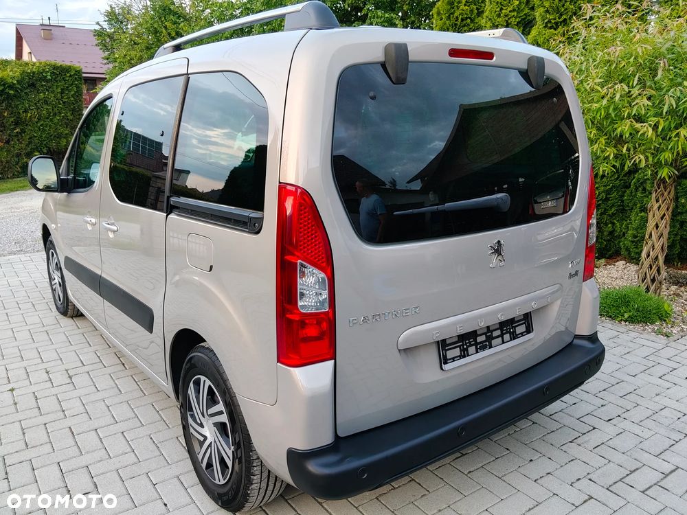 Peugeot Partner 110 Tendance mit Familien-Paket - 16