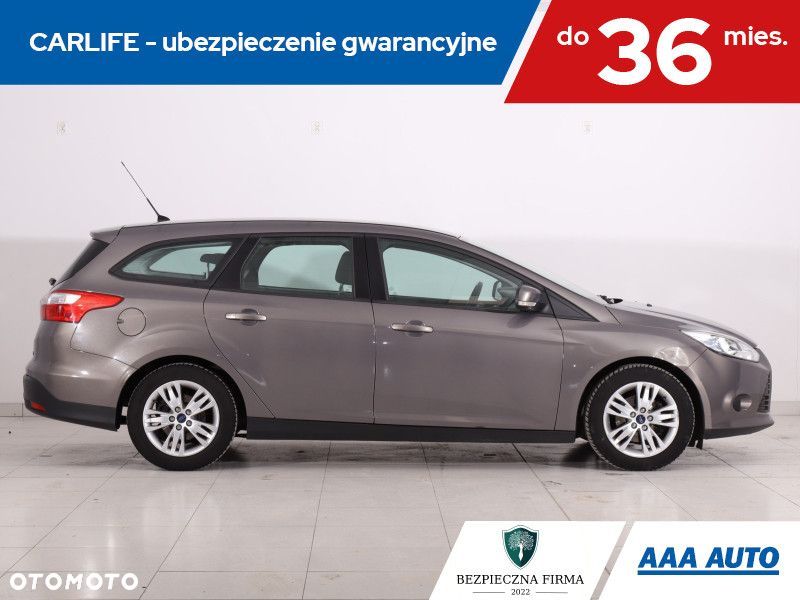 Ford Focus - 8