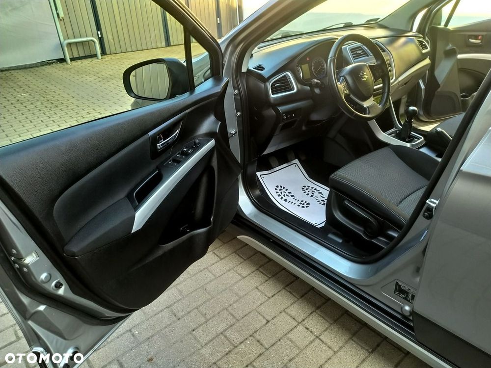Suzuki SX4 S-Cross - 11