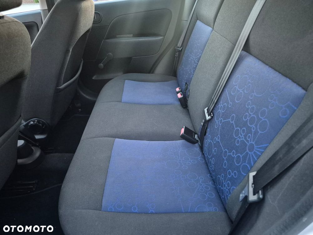Ford Fiesta 1.4 Ghia - 9