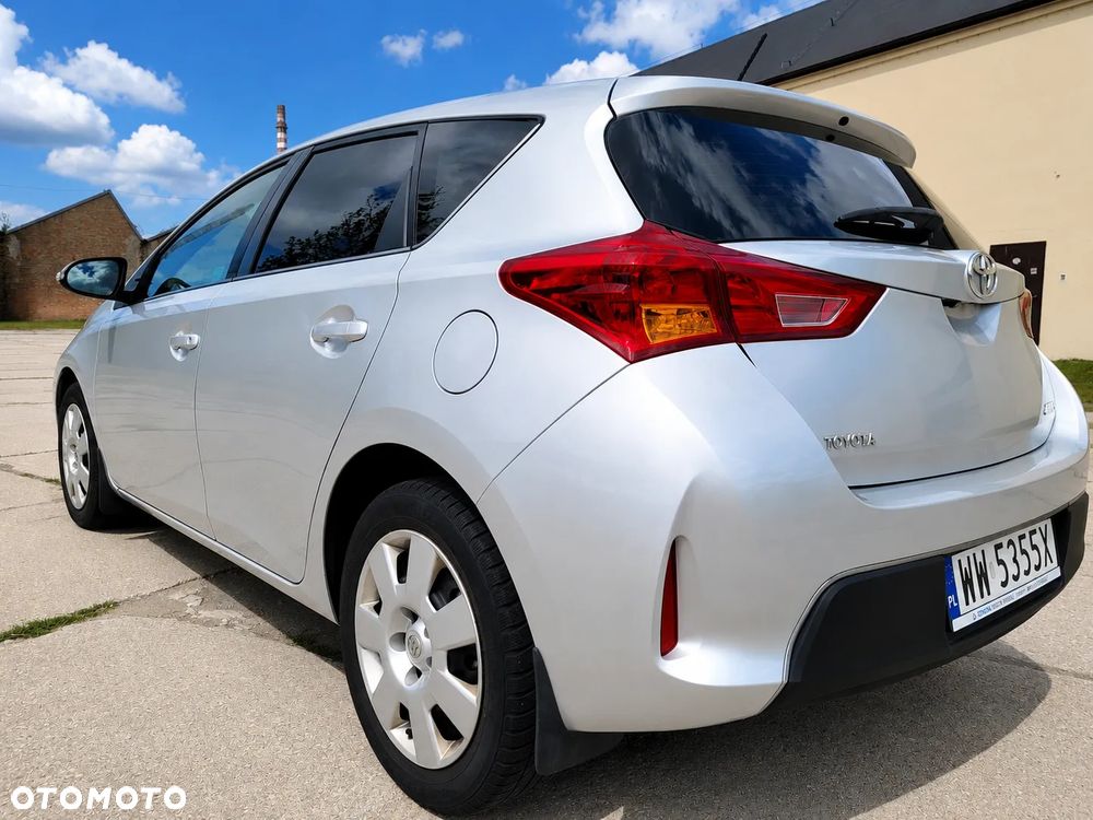Toyota Auris 1.6 Premium - 7