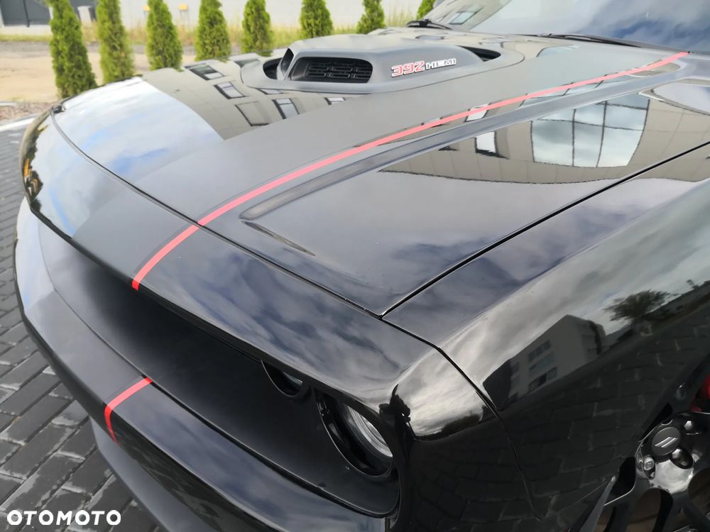 Dodge Challenger - 3