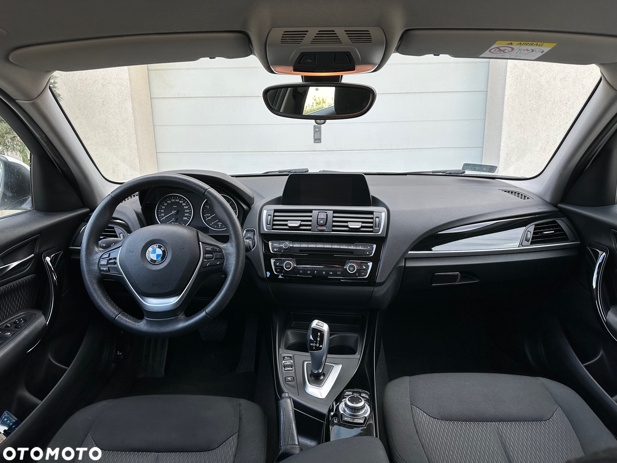 BMW Seria 1 118d - 10