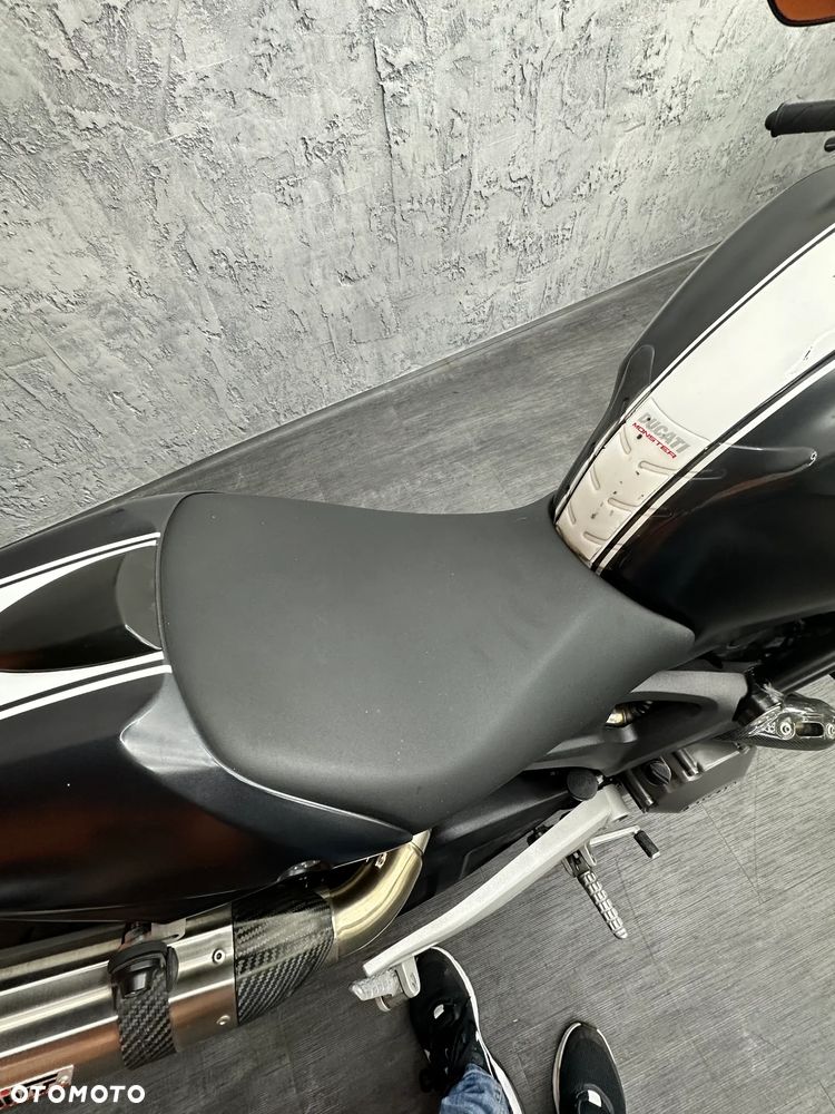 Ducati Monster - 21