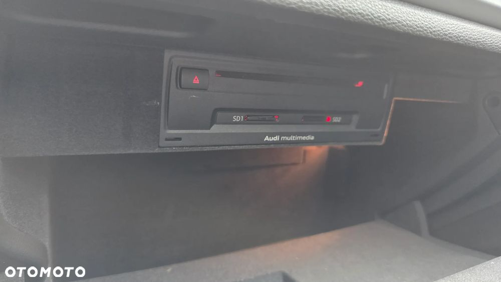 Audi A3 Sportback 2.0 TDI Quattro Ambiente - 28