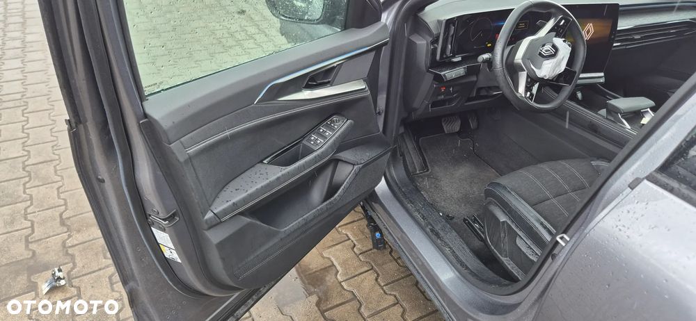 Renault Austral 1.3 TCe mHEV Iconic - 25