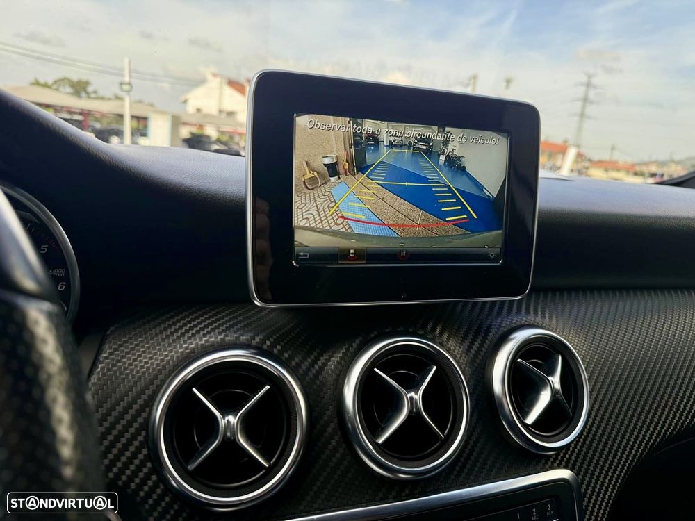 Mercedes-Benz A 180 d AMG Line - 23