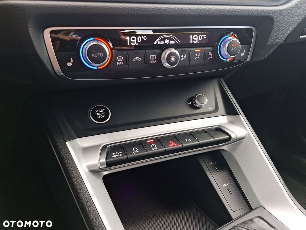 Audi Q3 Sportback - 15