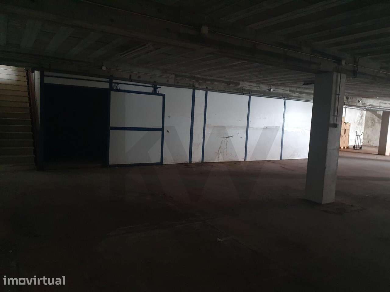 Venda de Armazém Industrial 2024m2 no Juncal em Porto de Mós | Logísti - Grande imagem: 5/8