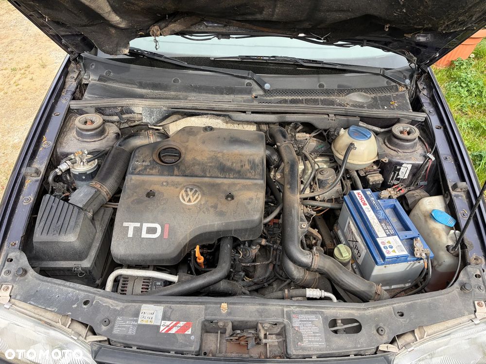 Volkswagen Golf - 10