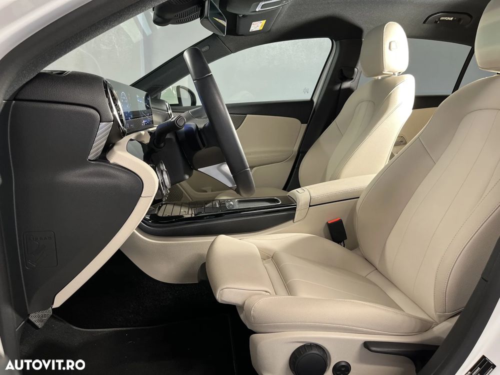 Mercedes-Benz A 180 Sedan 7G-DCT Progressive - 11