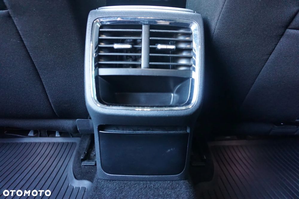 Skoda Octavia 2.0 TDI 4x4 Scout DSG - 30