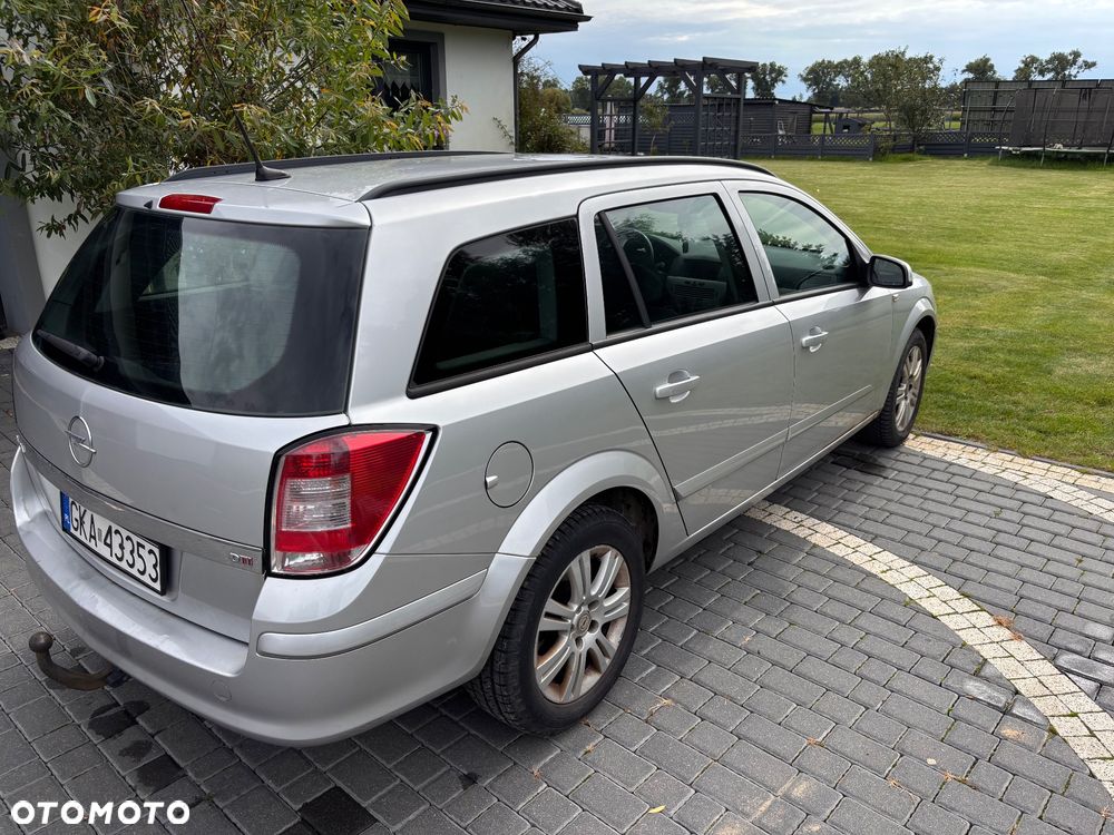 Opel Astra 1.9 CDTI Edition - 3