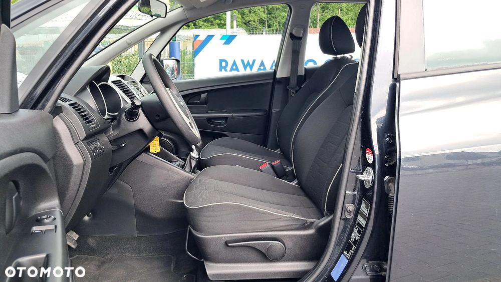 Kia Venga 1.4 CVVT Attract - 11
