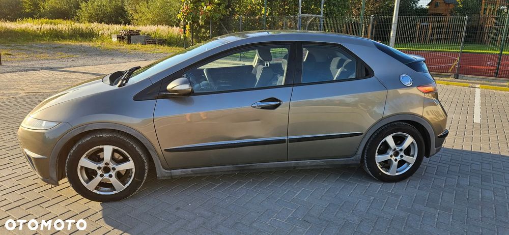 Honda Civic 1.8 Comfort - 2