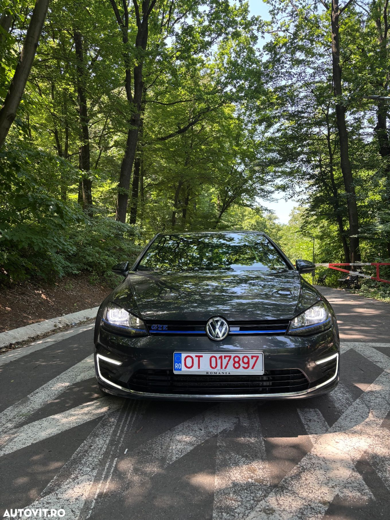 Volkswagen Golf 1.4 TSI DSG Highline - 1