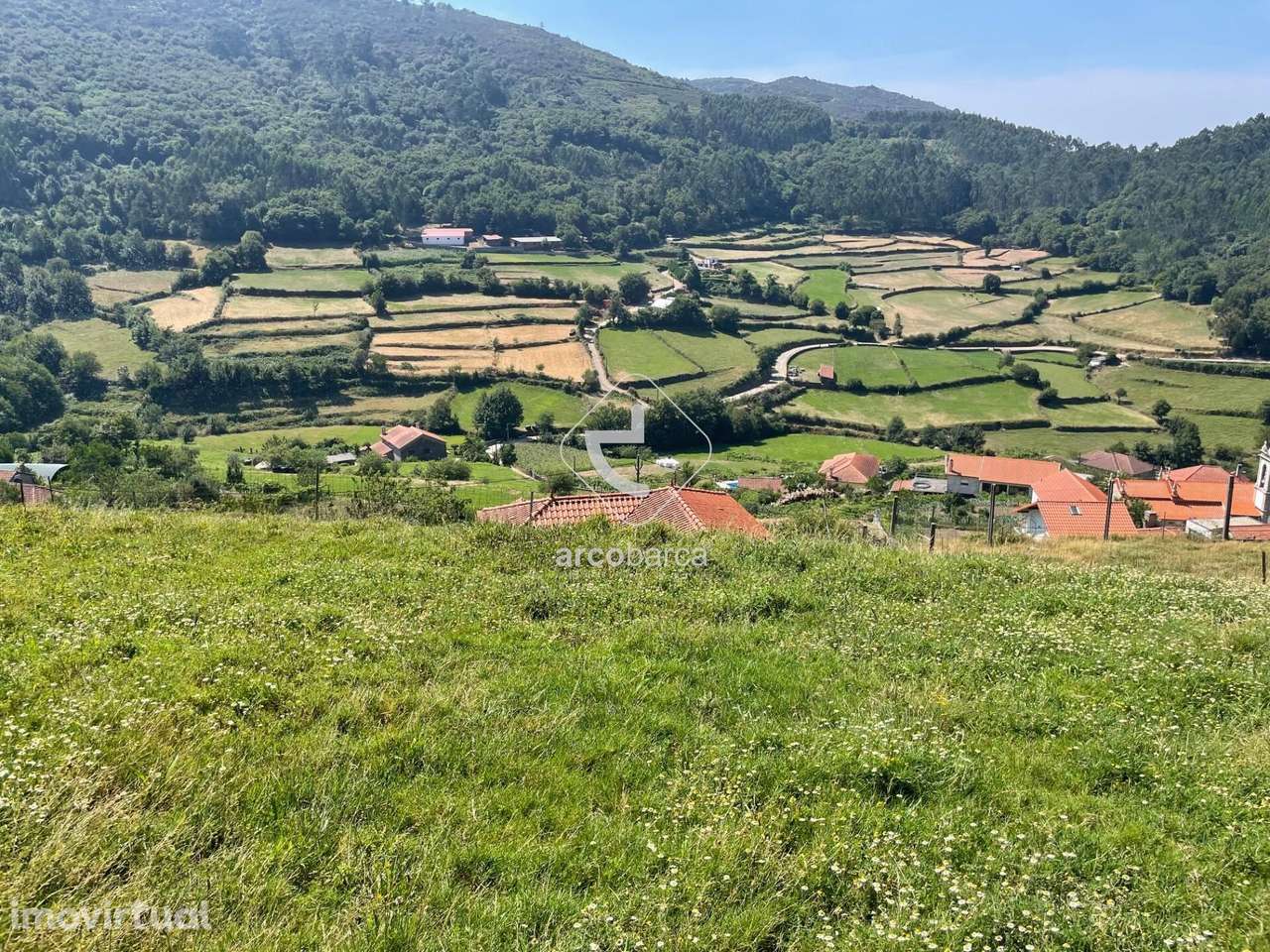 Propriedade com moradia recuperar, 4.700m2 de terreno, vistas excelent - Grande imagem: 4/34