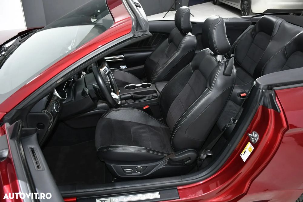 Ford Mustang - 9