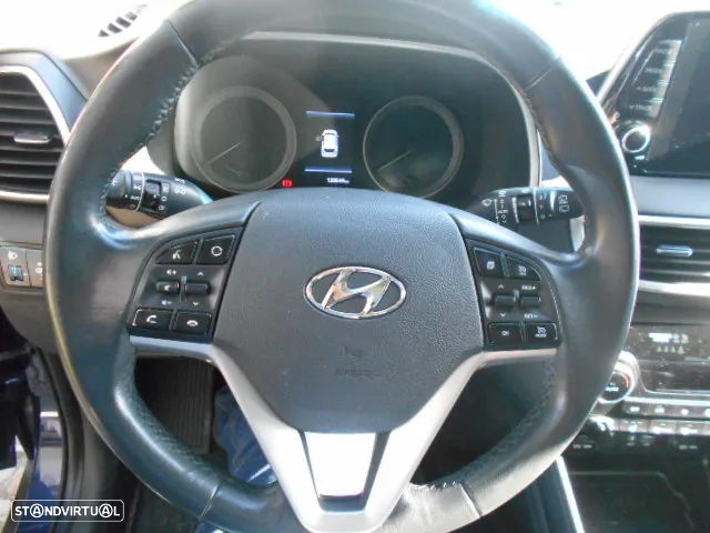Hyundai Tucson 1.6 CRDi Premium +P.Pele+P.Style - 18