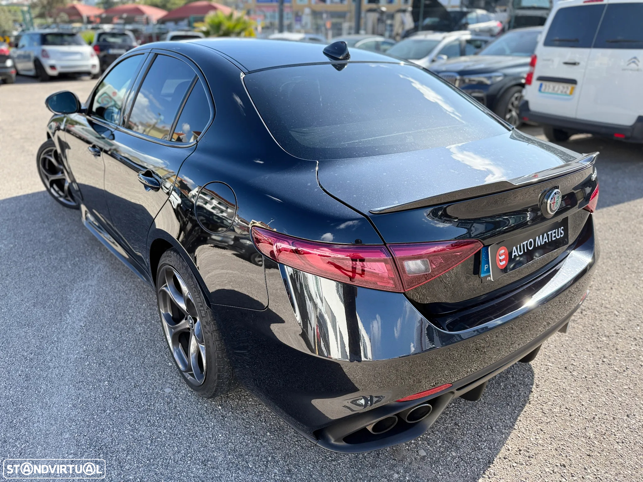 Alfa Romeo Giulia 2.9 V6 Bi-Turbo Quadrifoglio - 9