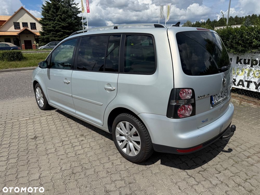 Volkswagen Touran 2.0 TDI Highline - 3