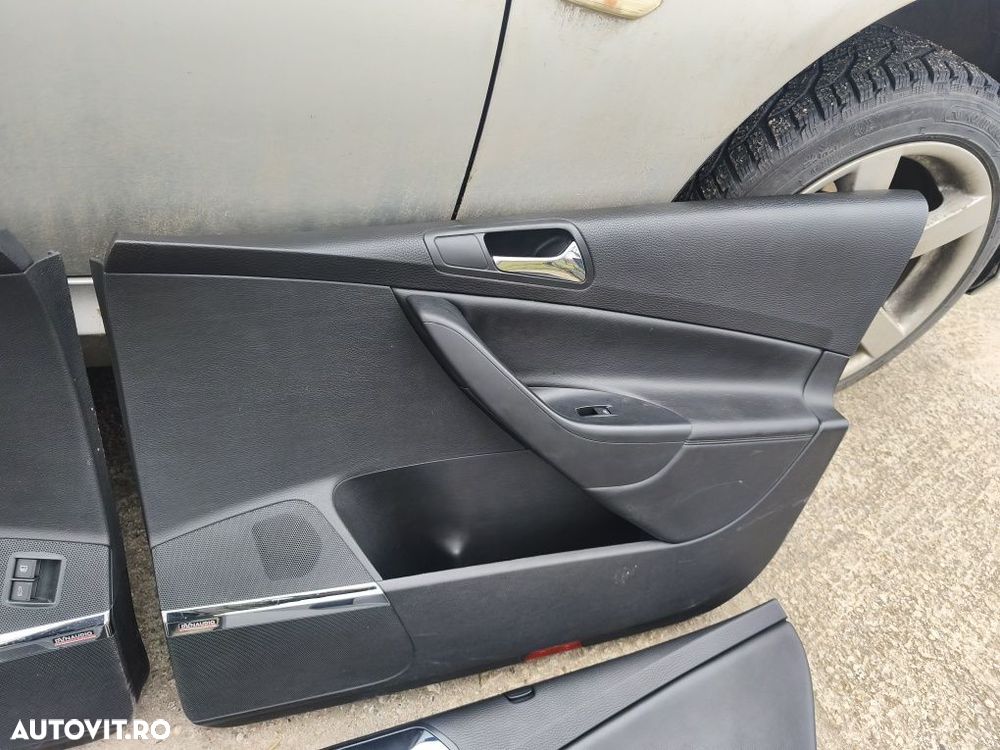 Set fețe de uși piele Dynaudio Volkswagen Passat B6 break variant - 13