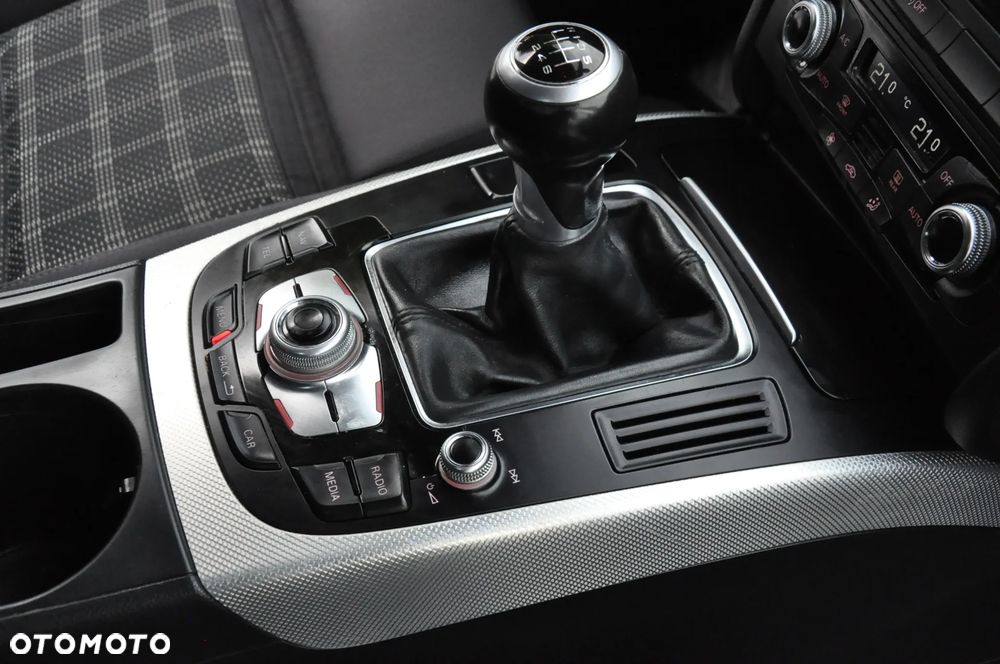 Audi A4 Avant - 32