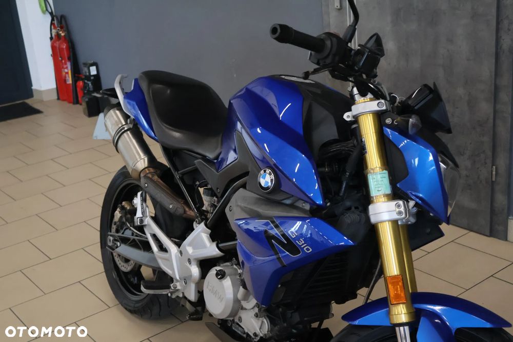 BMW G - 1