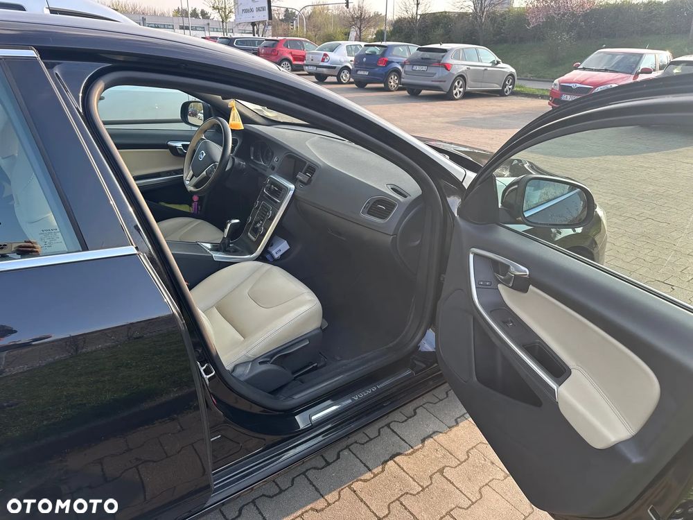 Volvo S60 D4 Momentum - 10