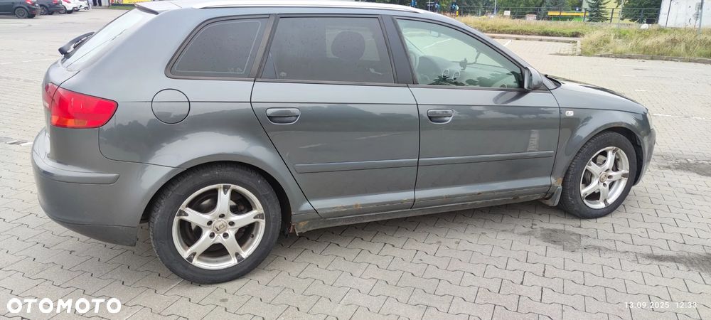 Audi A3 ver-2-0-fsi-sportback-ambiente - 7