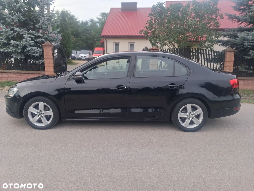 Volkswagen Jetta 1.2 TSI Life - 5