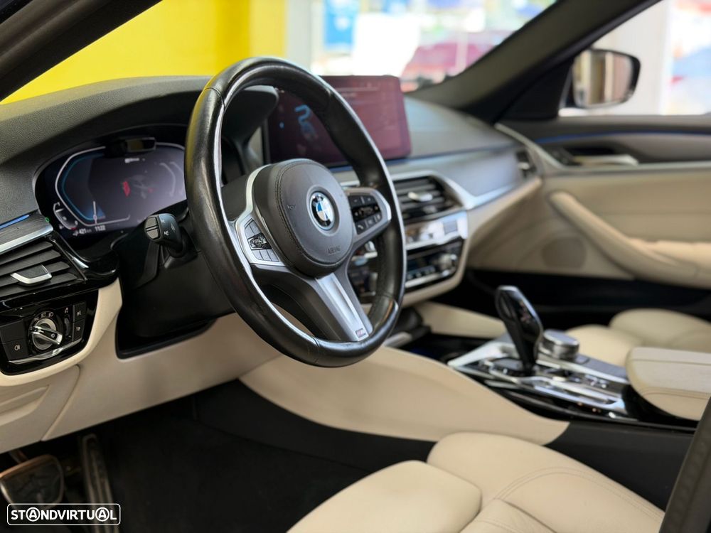 BMW 530 e Pack 50 anos M - 7