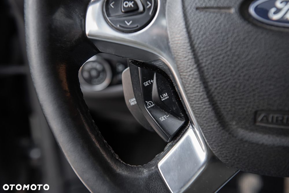 Ford Tourneo Connect - 14