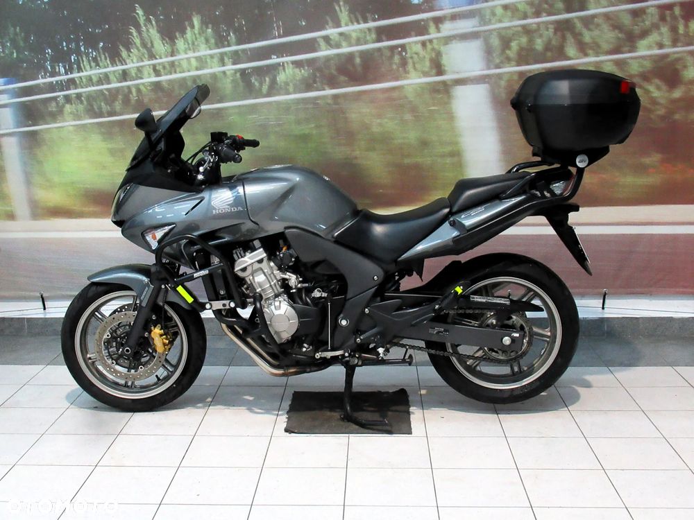 Honda CBF - 4